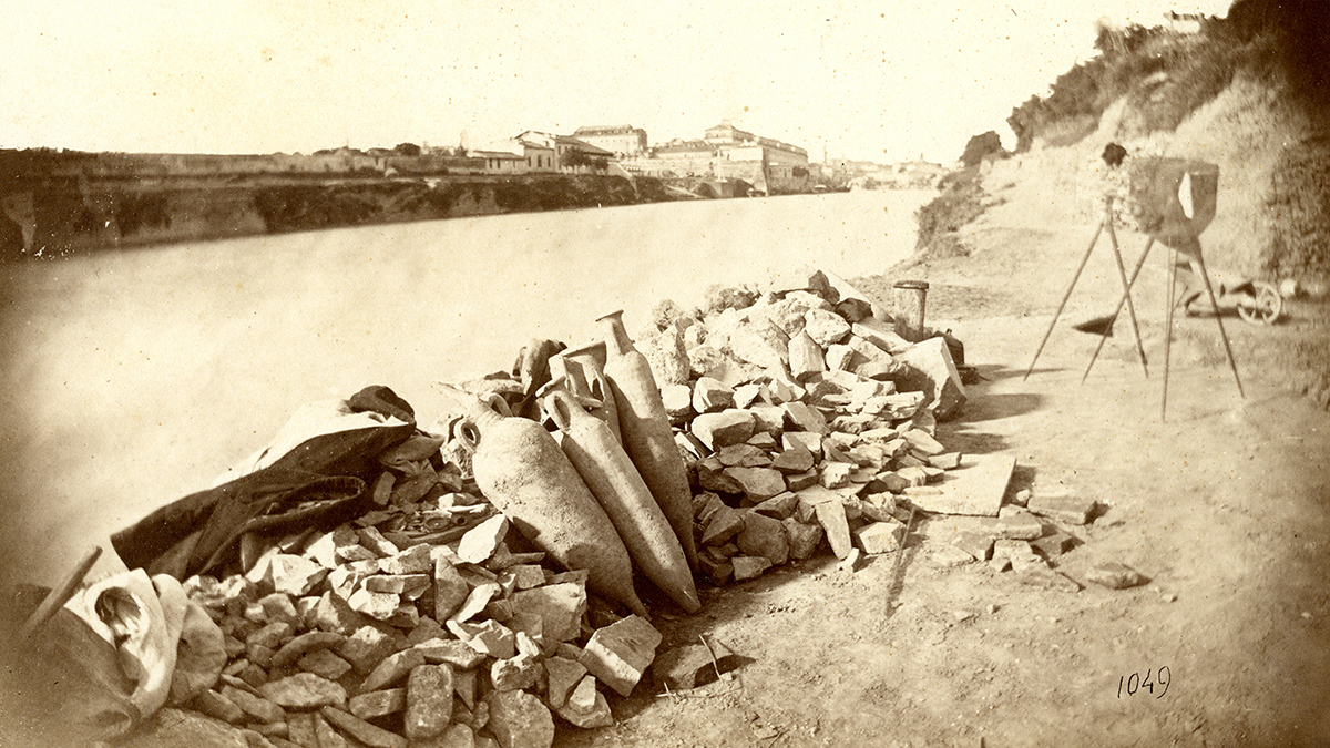 Research - Photographic Archive - Section