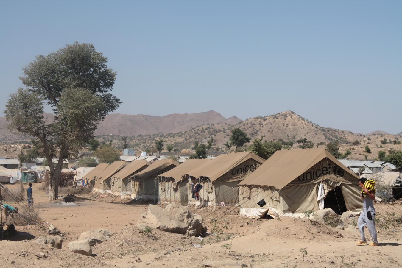 Milena Belloni - Cosmologies of Destinations: A New Reading of the Refugee "Crisis" Milena Belloni - Cosmologies of Destinations: A New Reading of the Refugee "Crisis"